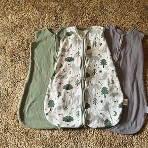 Yoofoss Green and Gray Sleep Sacks for Cozy Nights. Size 0-6 months